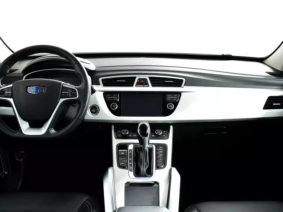 Geely Atlas, фото №11