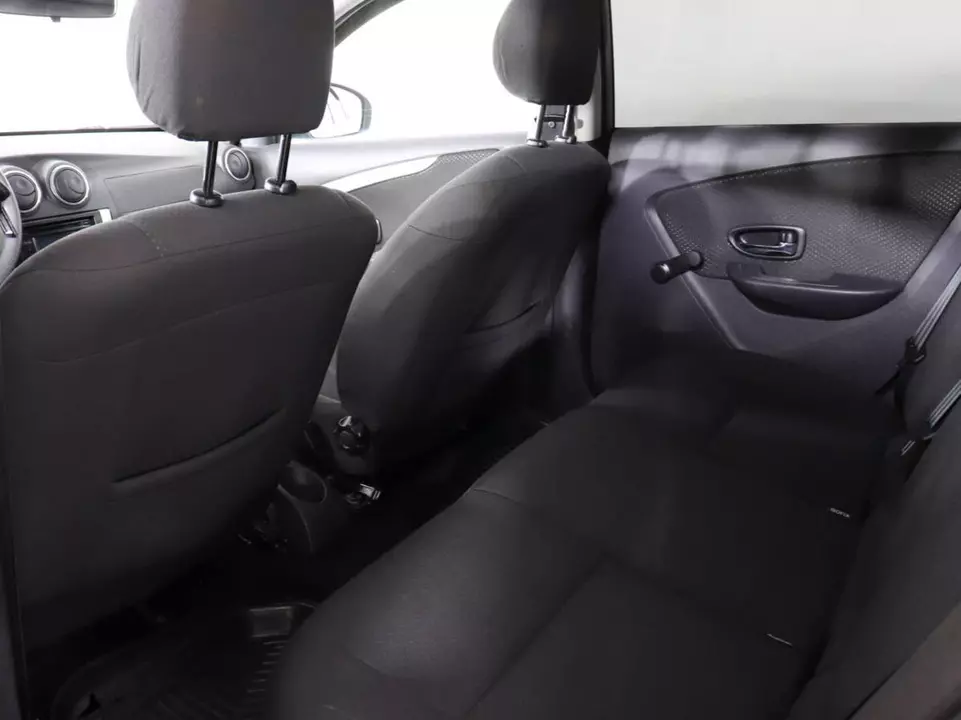 Nissan Almera, фото №12