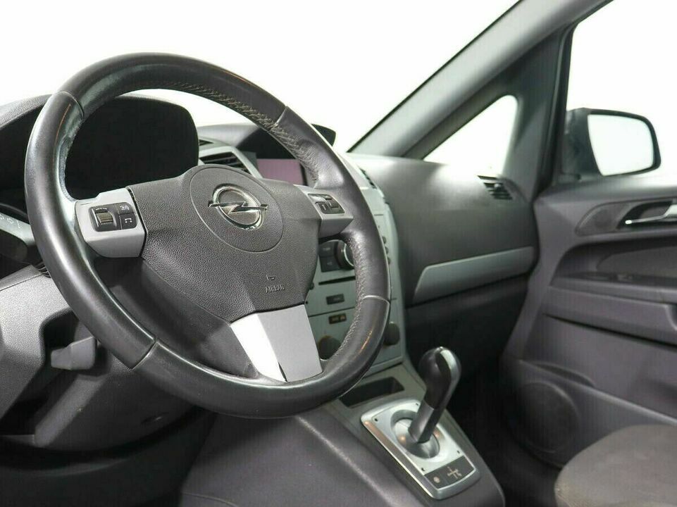 Opel Zafira B Рестайлинг, фото №8