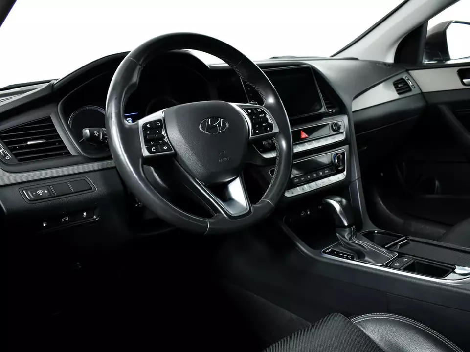 Hyundai Sonata, фото №12