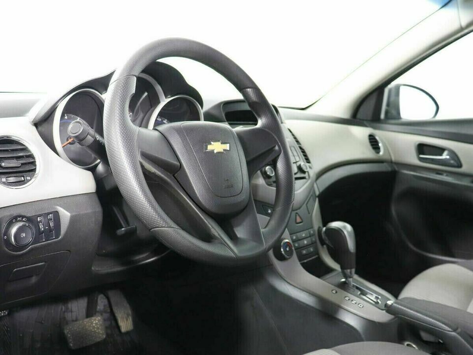 Chevrolet Cruze I, фото №9