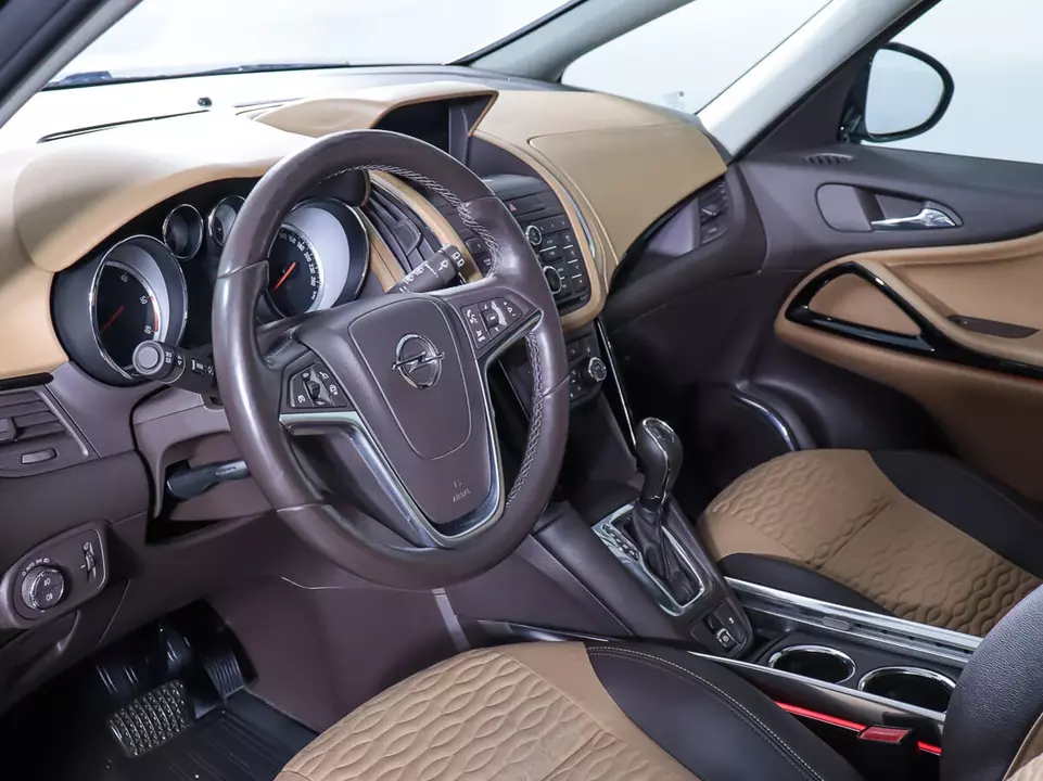 Opel Zafira, фото №15