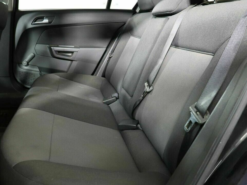 Opel Astra H Рестайлинг, фото №9