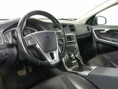 Volvo S60 II Рестайлинг, фото №6
