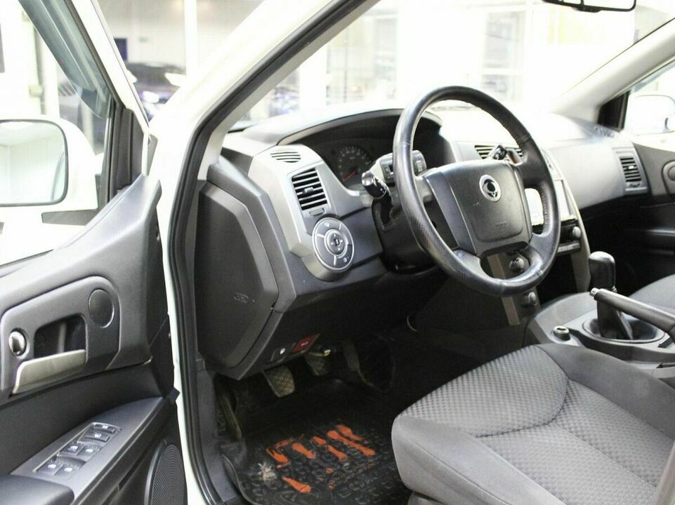 SsangYong Kyron I Рестайлинг, фото №6