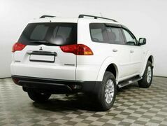 Mitsubishi Pajero Sport 3.0 Автомат, фото №4