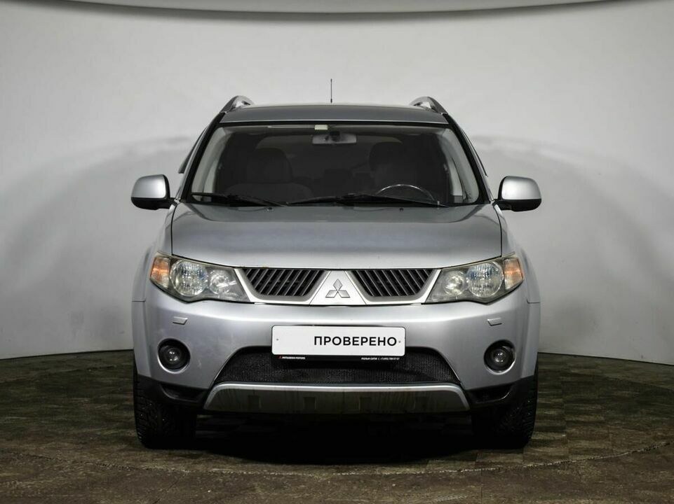 Mitsubishi Outlander, фото №2