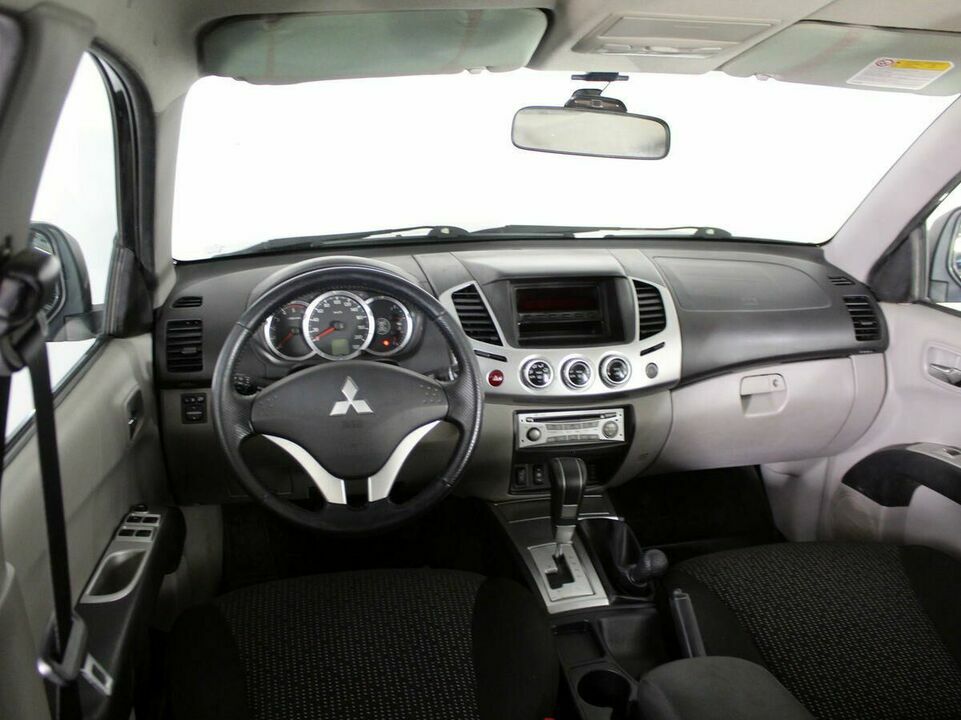 Mitsubishi L200, фото №2