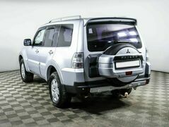 Mitsubishi Pajero IV, фото №4