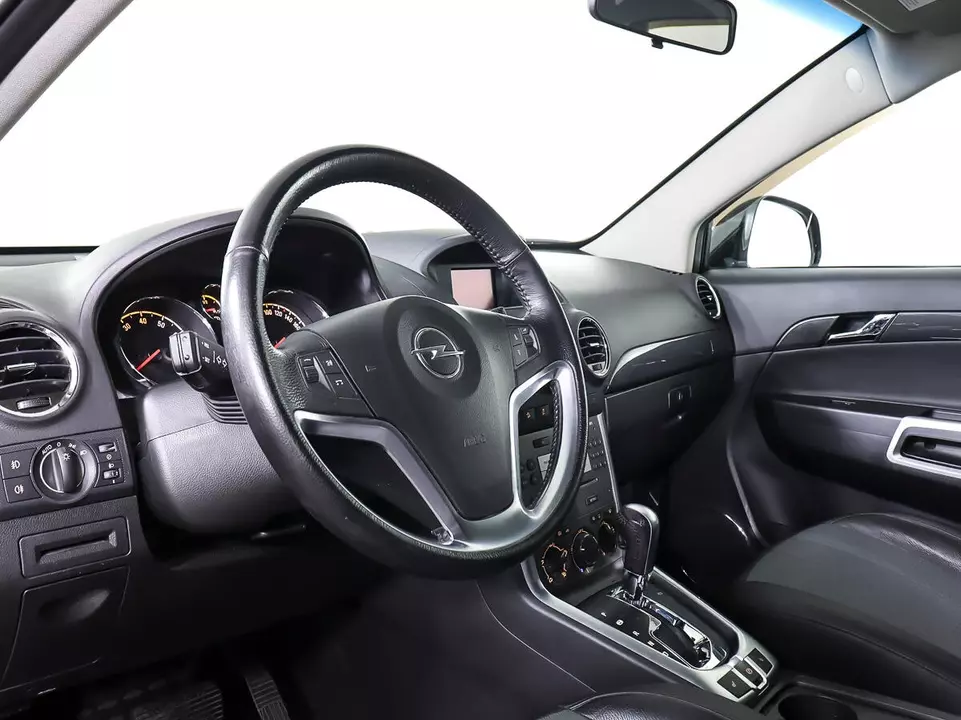 Opel Antara, фото №16