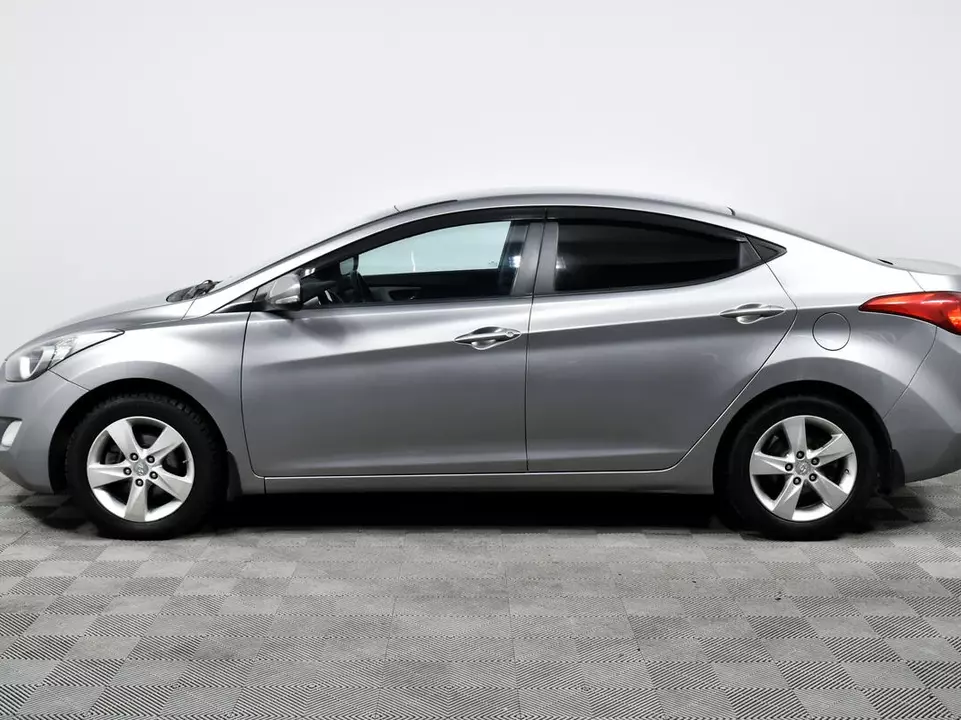 Hyundai Elantra, фото №8