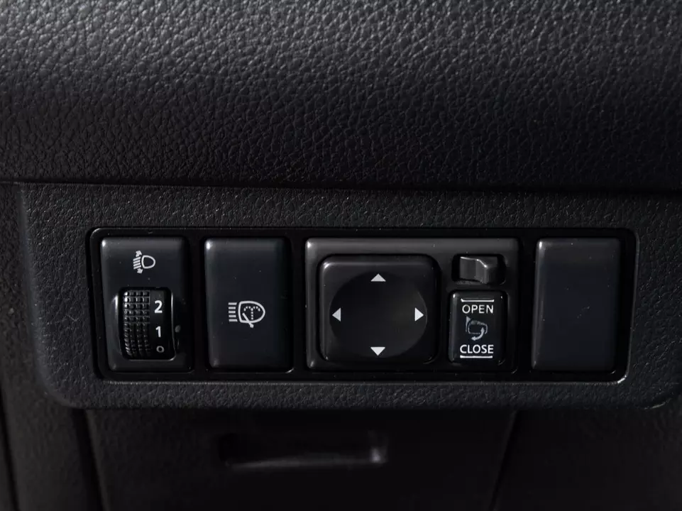Nissan Tiida, фото №17