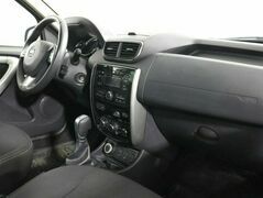 Nissan Terrano 2.0 Автомат, фото №8