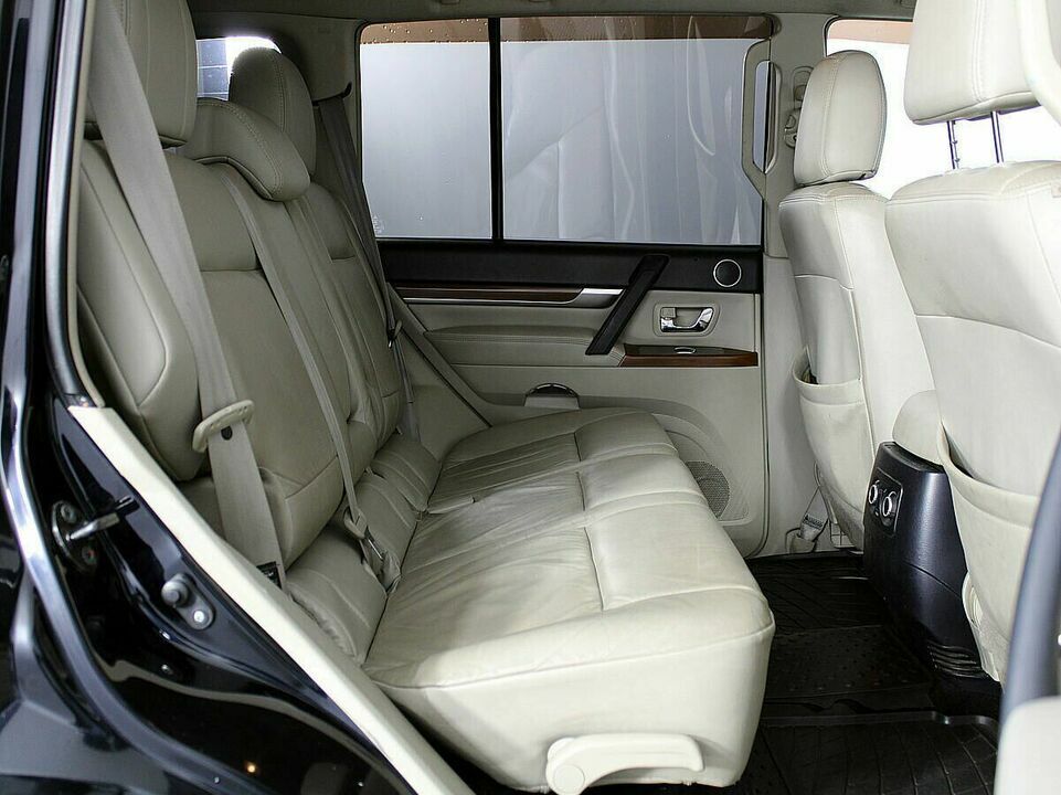 Mitsubishi Pajero IV, фото №6
