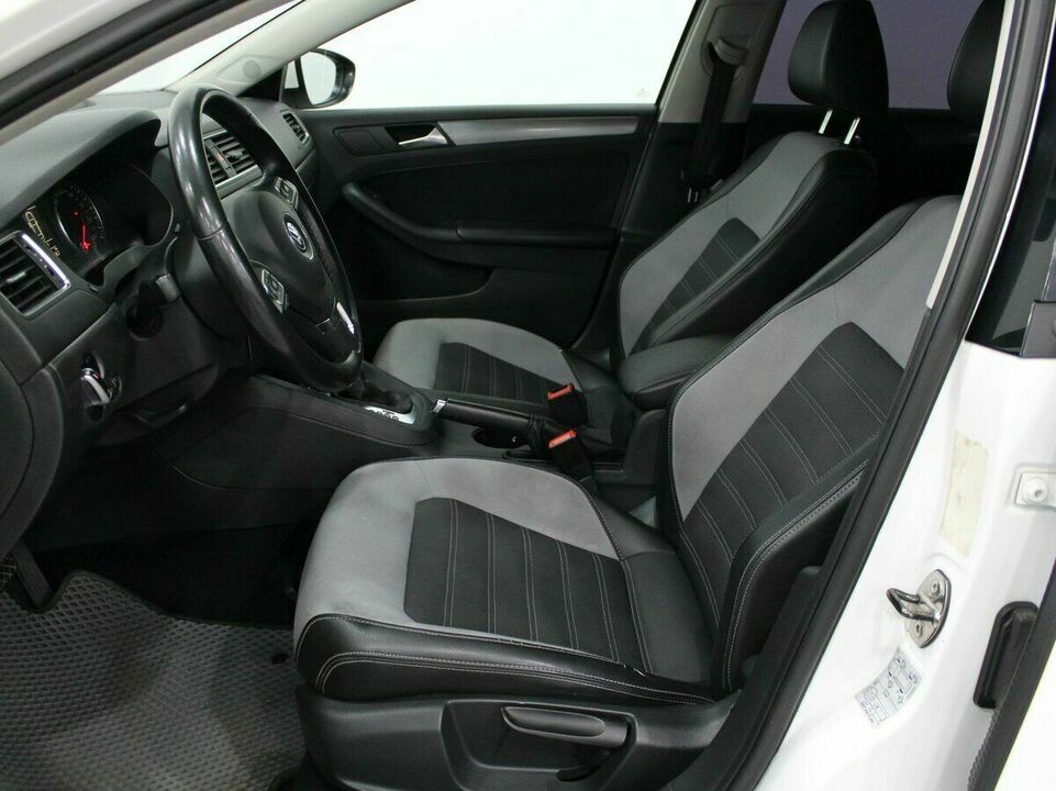 Volkswagen Jetta VI, фото №5