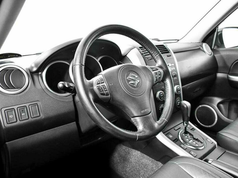 Suzuki grand vitara cvt 2011 с пробегом 88 536 км, фото №4