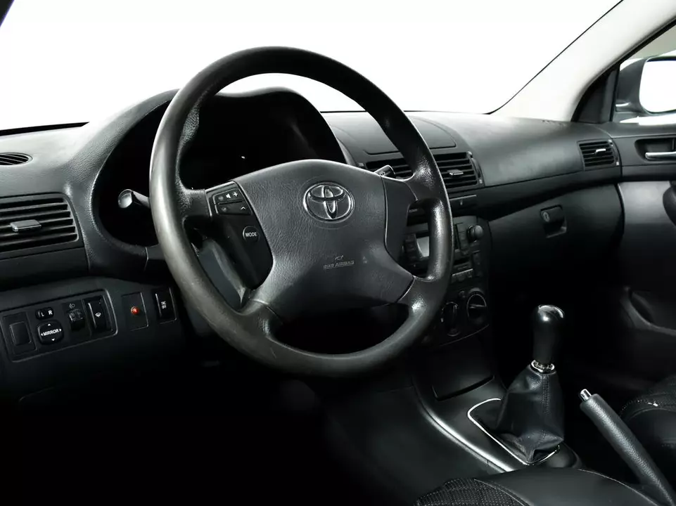 Toyota Avensis, фото №13