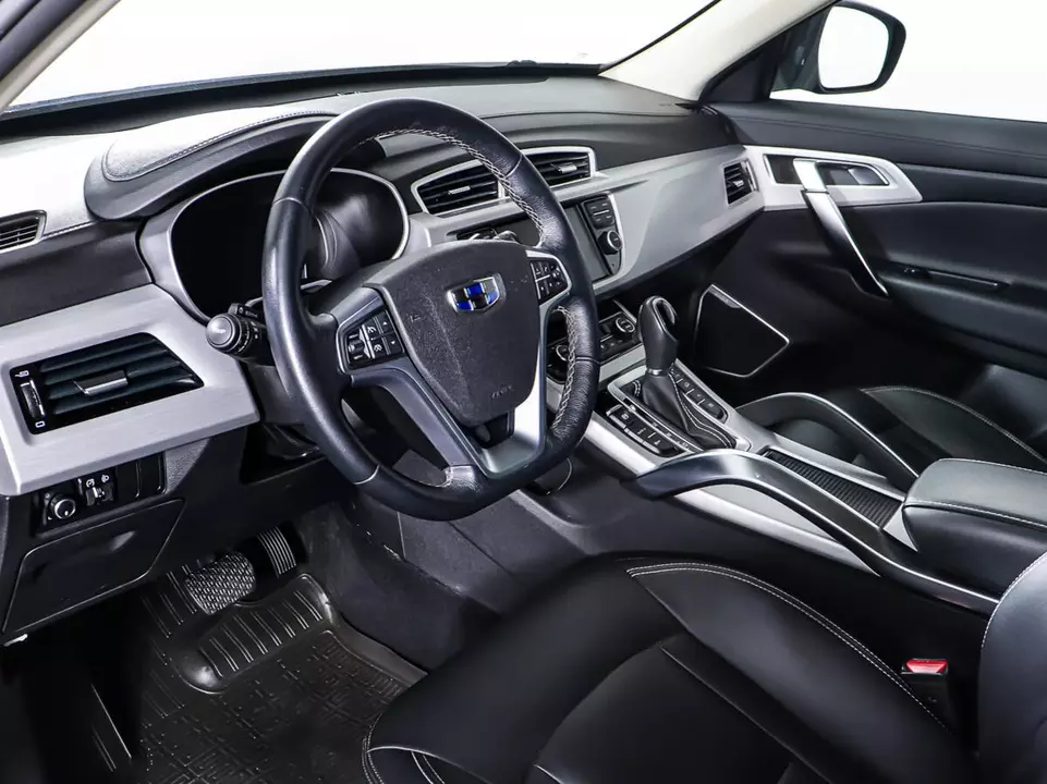 Geely Atlas, фото №15