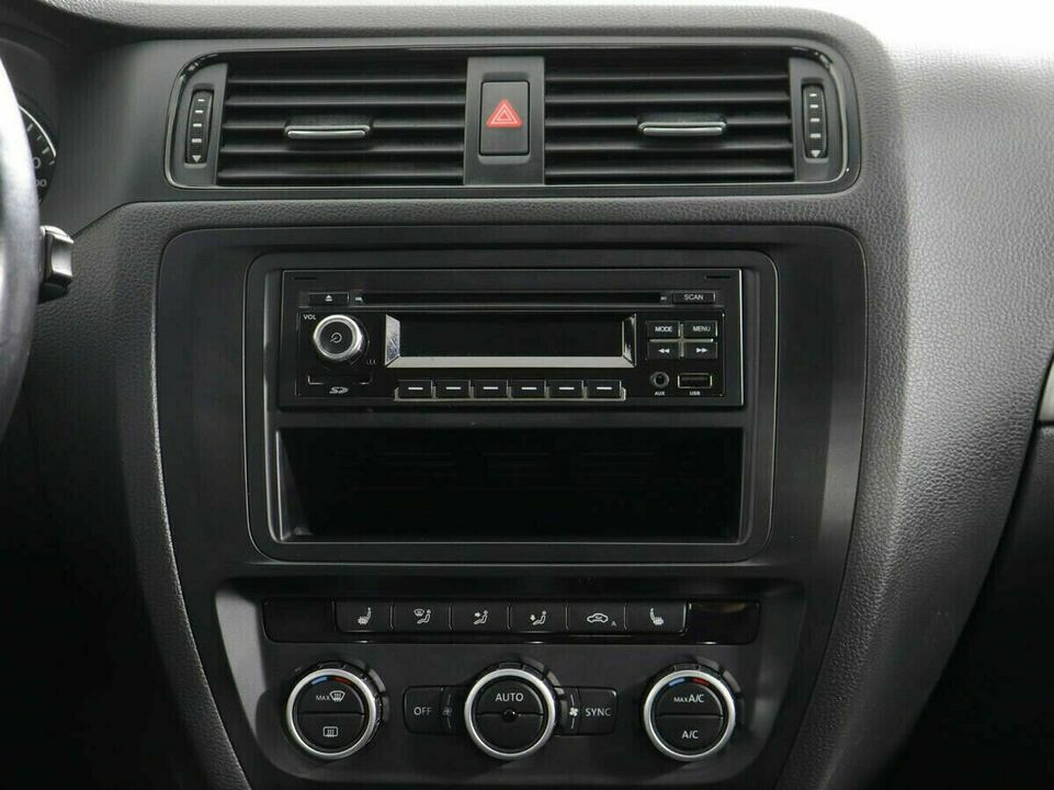 Volkswagen Jetta VI, фото №8