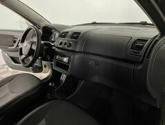 Skoda Fabia II Рестайлинг, фото №5