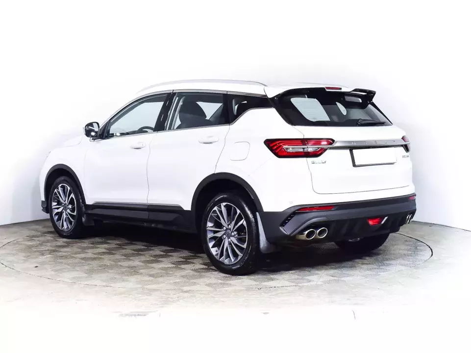 Geely Coolray, фото №7