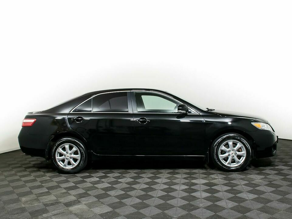 Toyota Camry, фото №3