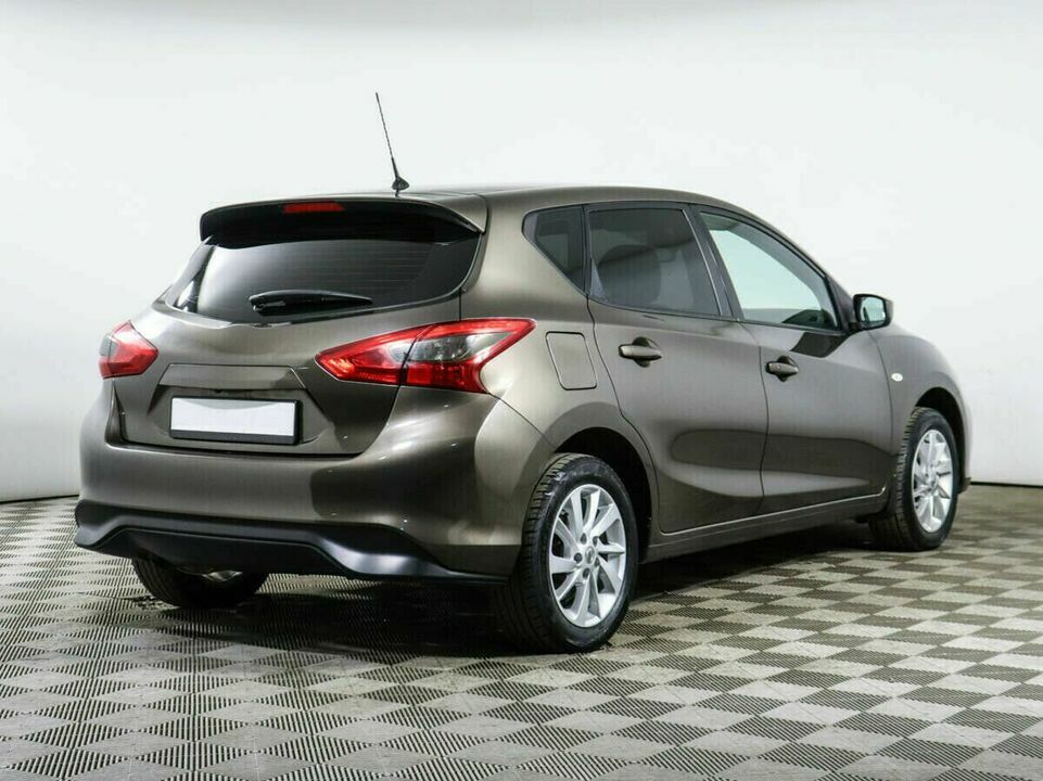 Nissan Tiida II, фото №4