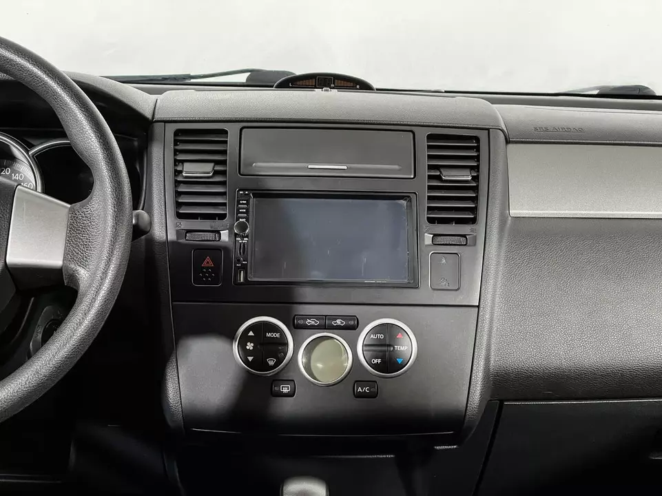 Nissan Tiida, фото №12