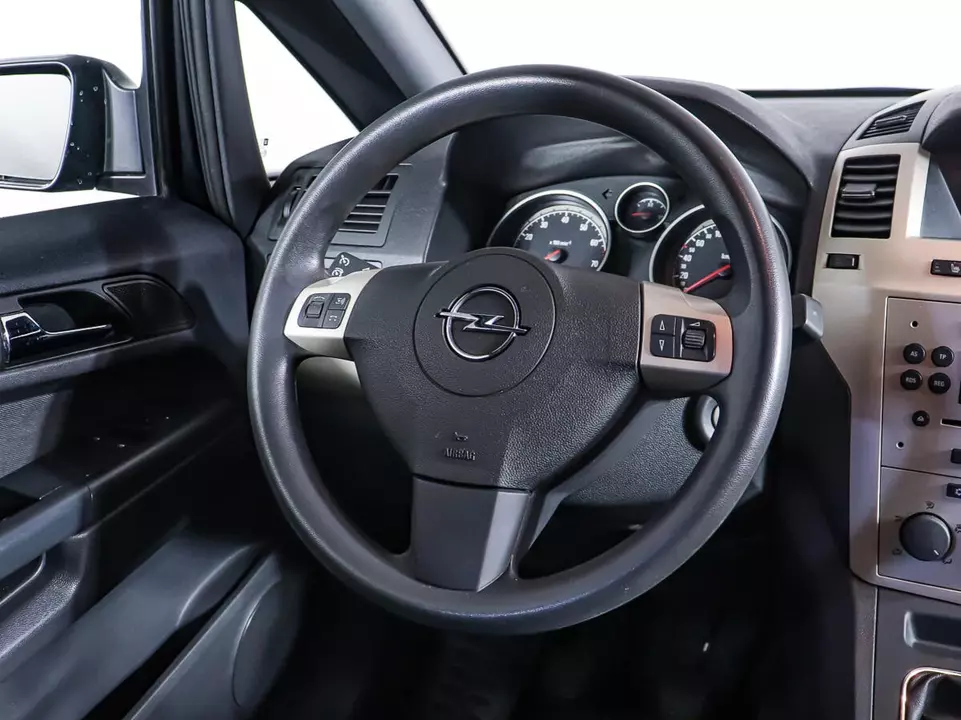 Opel Zafira, фото №18