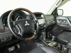 Mitsubishi Pajero IV, фото №6