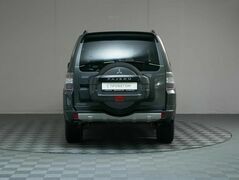 Mitsubishi Pajero IV Рестайлинг 1, фото №4