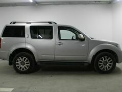 Nissan Pathfinder III Рестайлинг, фото №2