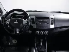 Mitsubishi Outlander, фото №12