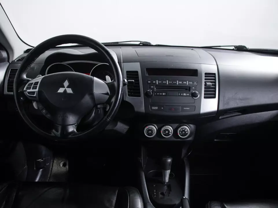 Mitsubishi Outlander, фото №12