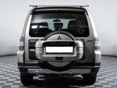 Mitsubishi Pajero IV, фото №4