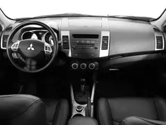 Mitsubishi Outlander, фото №8