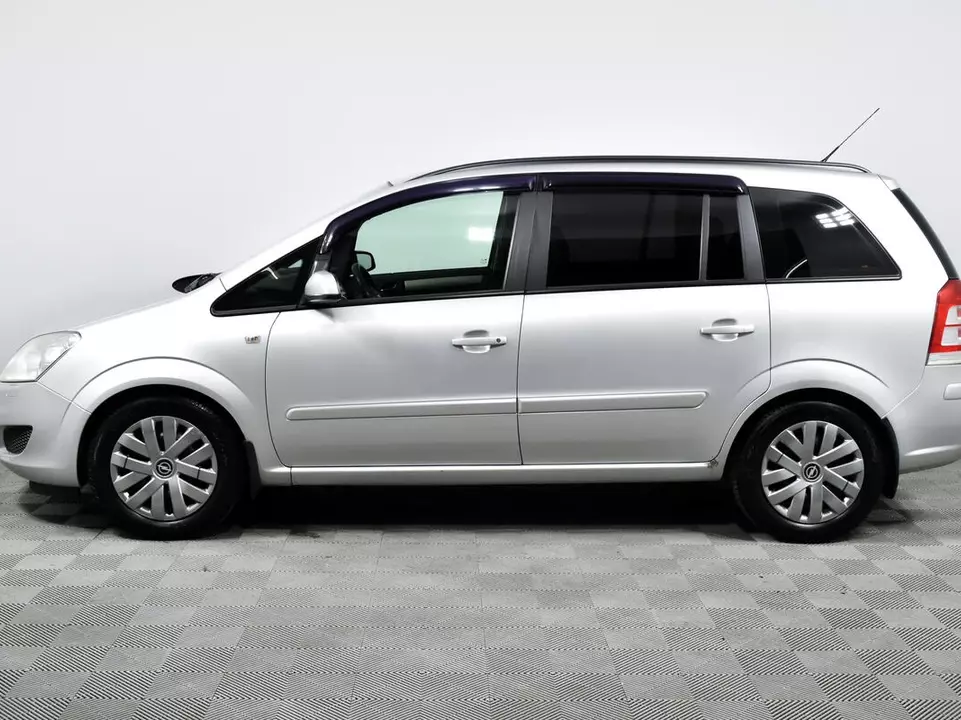 Opel Zafira, фото №8