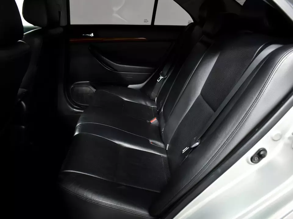 Toyota Avensis, фото №12