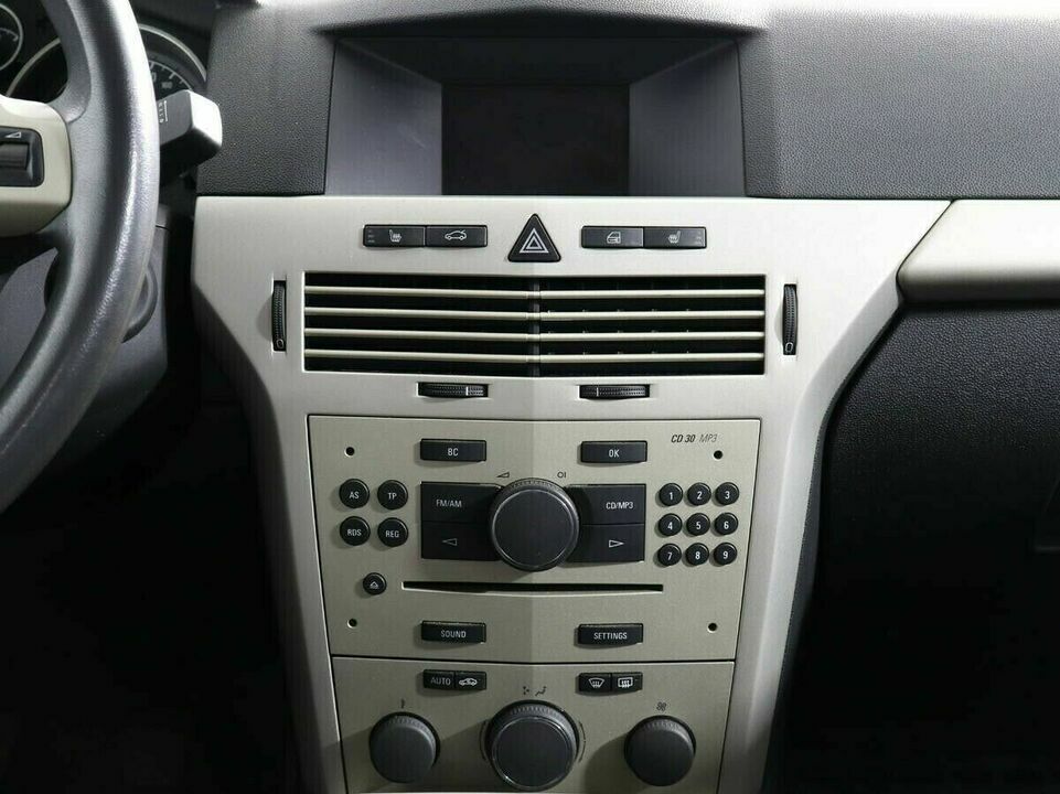 Opel Astra H Рестайлинг, фото №5