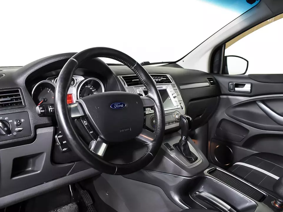Ford Kuga, фото №16