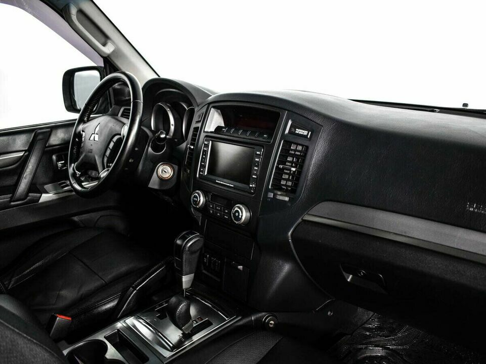 Mitsubishi Pajero IV Рестайлинг 1, фото №7