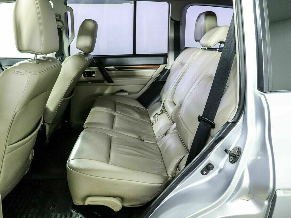 Mitsubishi Pajero IV, фото №6