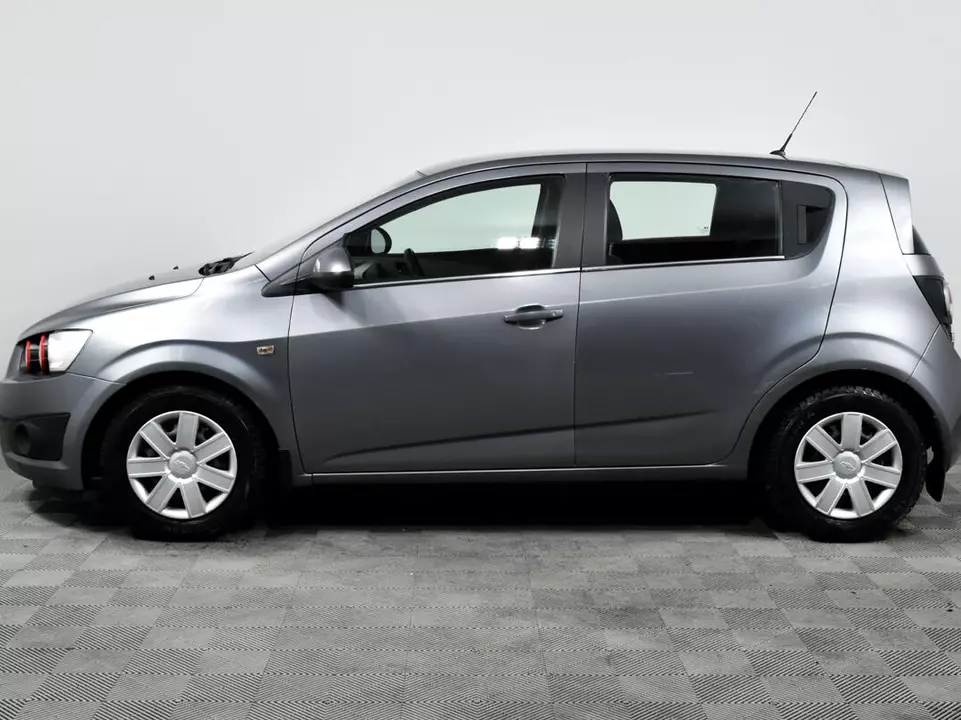 Chevrolet Aveo, фото №8