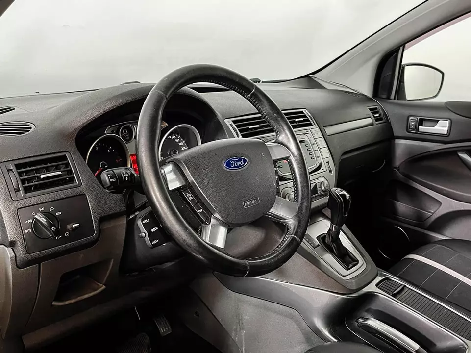 Ford Kuga, фото №13