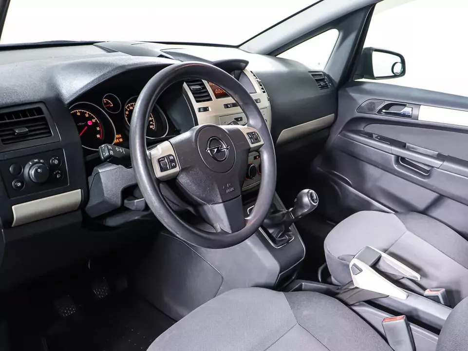 Opel Zafira, фото №17
