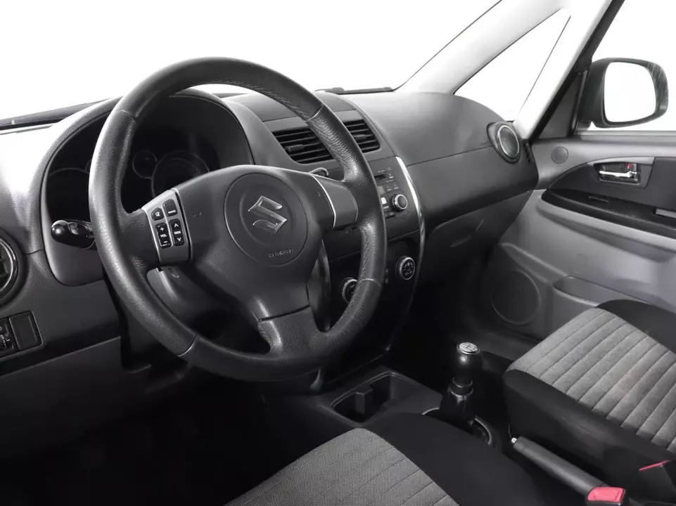 Suzuki SX4, фото №9