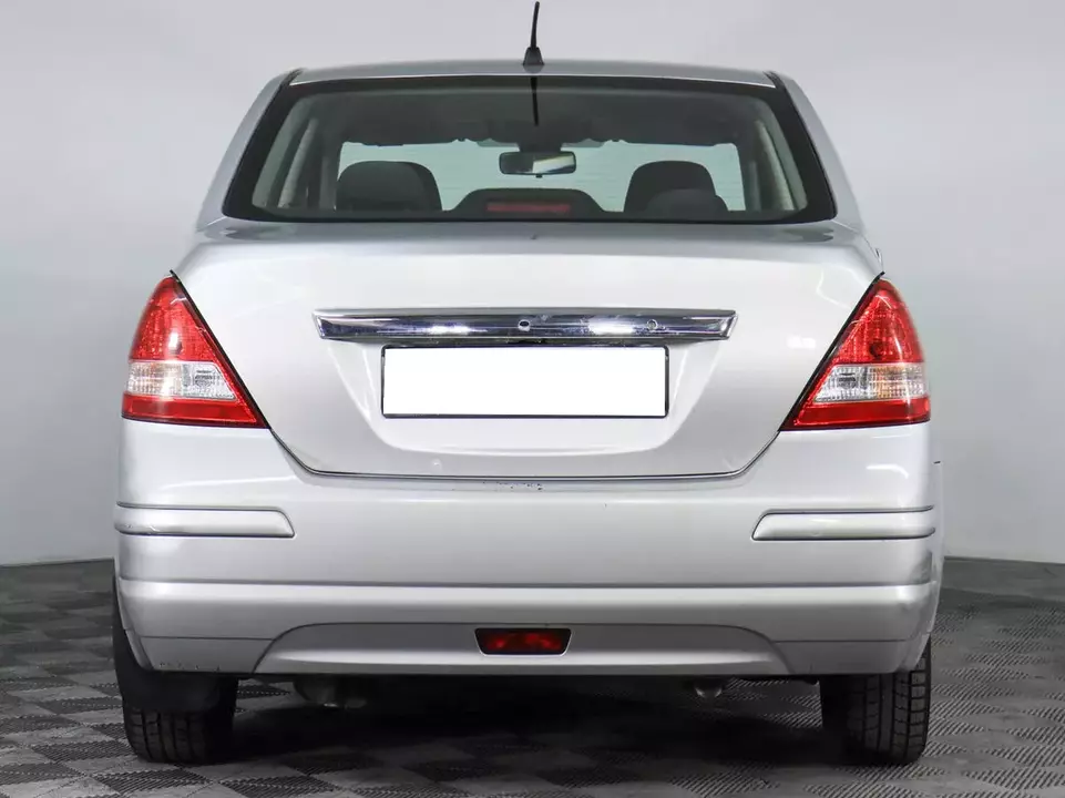 Nissan Tiida, фото №6
