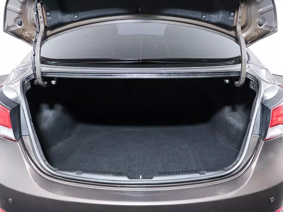 Hyundai Elantra, фото №10