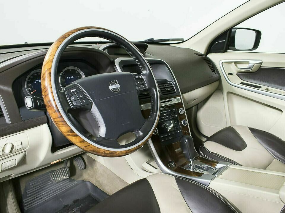 Volvo XC60 I, фото №9