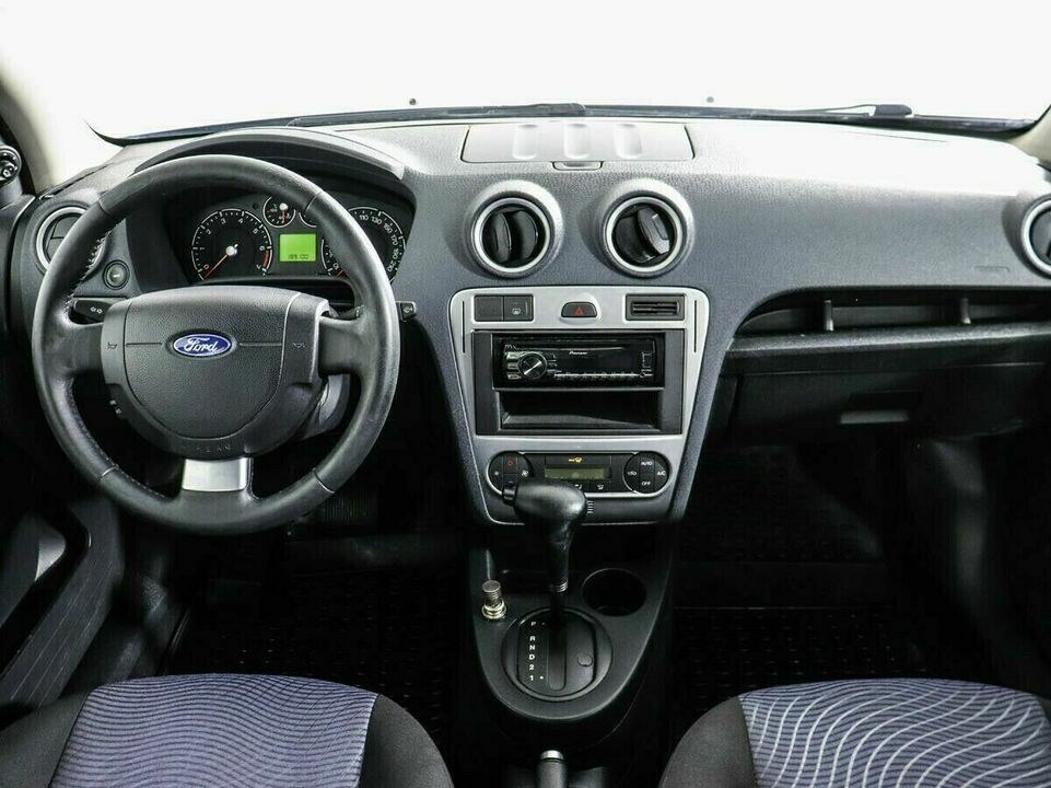 Ford Fusion I Рестайлинг, фото №5